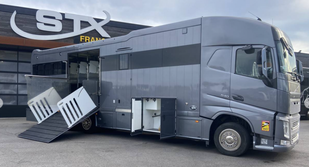 Camion Chevaux STX 